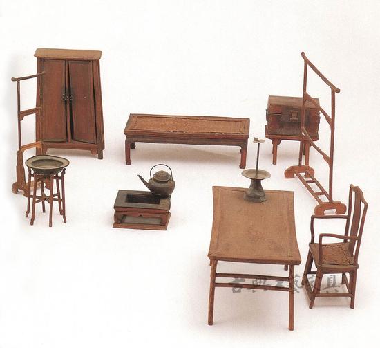 蒋念慈:家具展览的意义是教育(图2) “屏居佳器——中国古代家具展”中松江先民生活场景(书房)