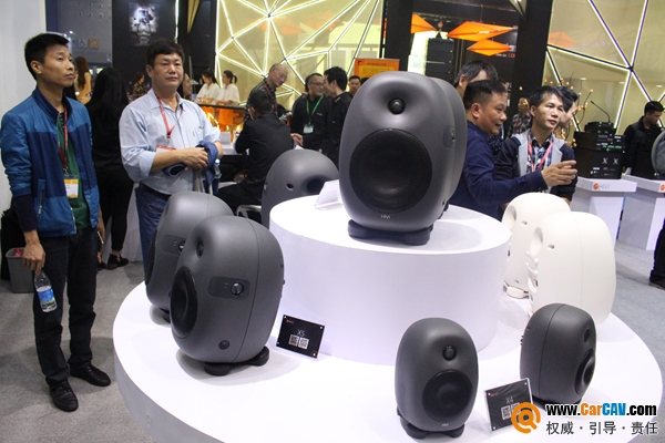 音响品牌荣耀的铸就 惠威点燃广州国际音响展(图5) 音响品牌荣耀的铸就 惠威点燃广州国际音响展(图5)